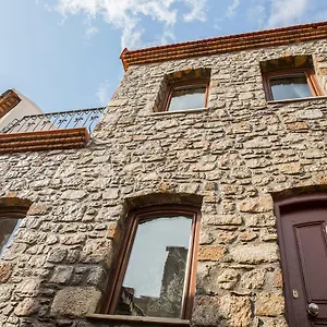Вилла Two Stone Homes Metis 